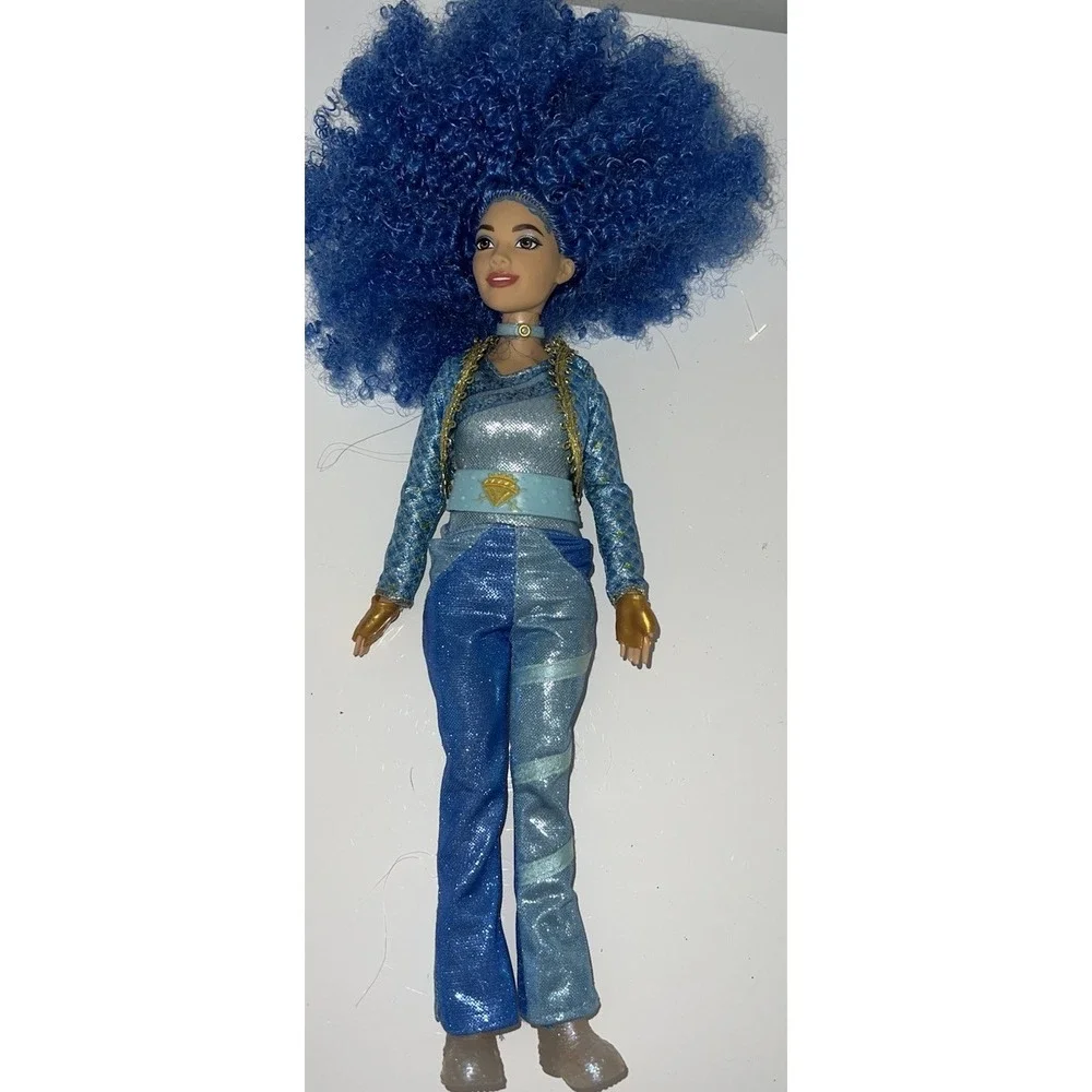 (3/b53)Mattel Disney Descendants the Rise of Red Princess Chloe Charming Doll